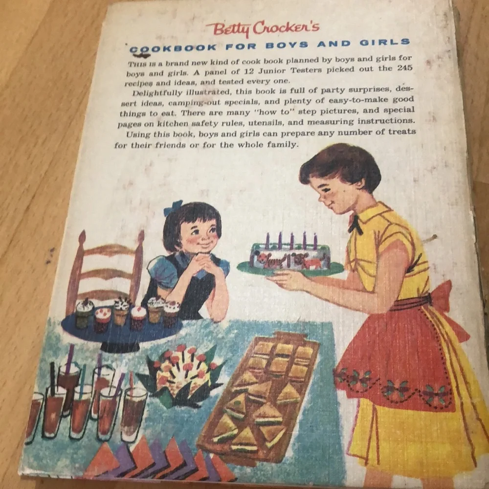 Vintage Betty Crocker's Cook Book for Boys and Girls (as is)